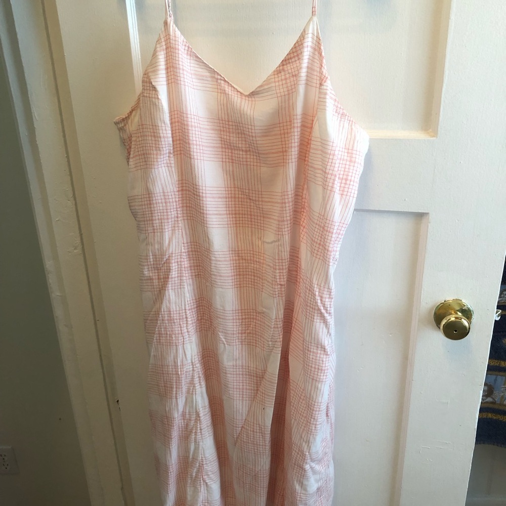 Old Navy xxl pink and White Plaid Slip Dress with lining. So pretty when on used